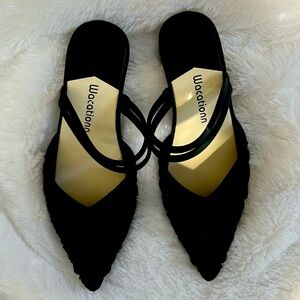 Royal Black Rose Bellies